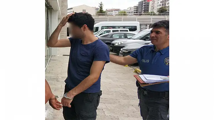 Üst geçit merdiveninde elle taciz iddiasına gözaltı 