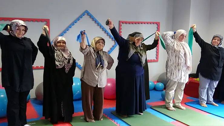 Obezite Merkezi ilk 8 ayda hastalarına 600 kilo verdirdi 