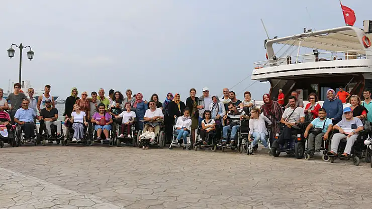 Engelliler denize açıldı 