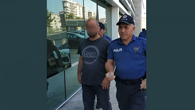 Kavgada ısırdığı kulağı kopardı 