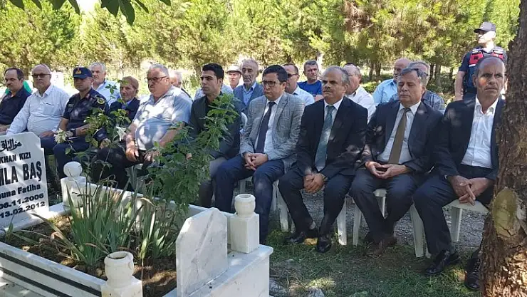 Samsunlu şehit mezarı başında dualarla anıldı