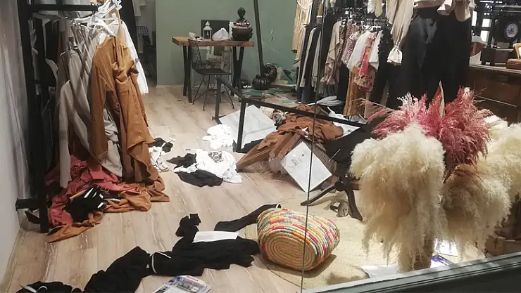 İş yerine basan 2 kişi dehşet saçtı