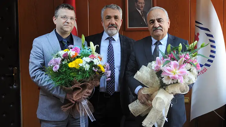 Dekanlıklarda devir teslimler