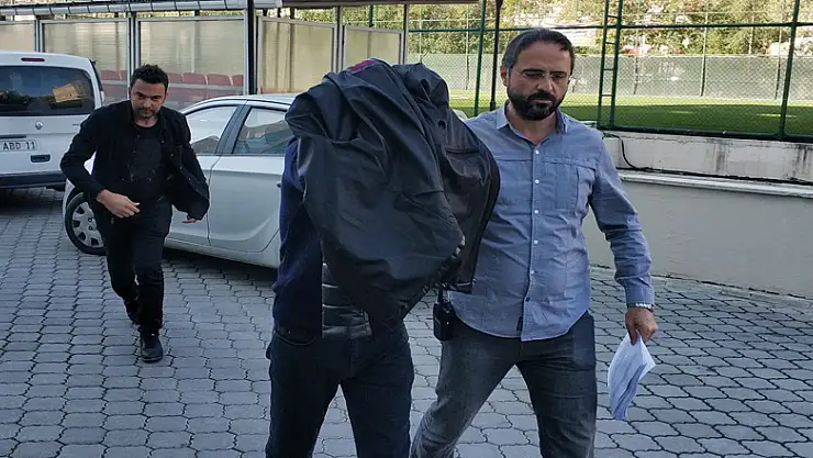 Polis yüzden fazla kamera görüntülerini inceleyerek kapkaççıyı yakaladı