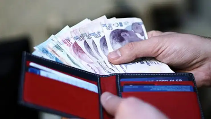 İlk teklif Türk-İş'ten geldi: 2 bin 526 lira