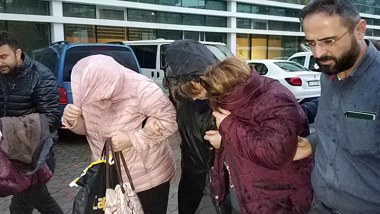 Hırsızlıktan tutuklanan 3 kadın ağlayarak cezaevine gitti