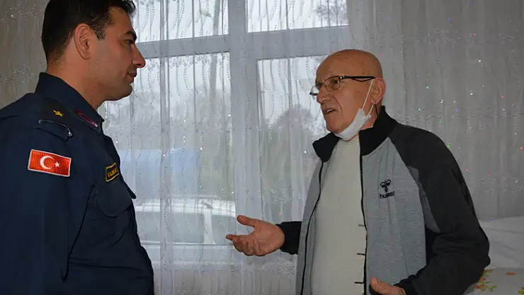 Komutanlardan Kıbrıs gazisine vefa