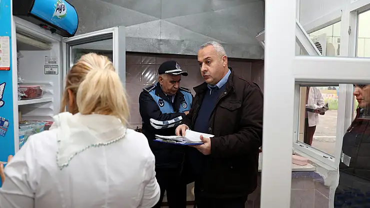  Zabıta ekipleri çocukların sağlığı için denetimde