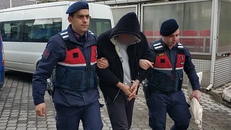 Çaldığı tabancayı sattı