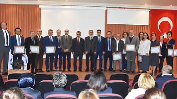 Organ nakli çalışanlarına başarı belgesi