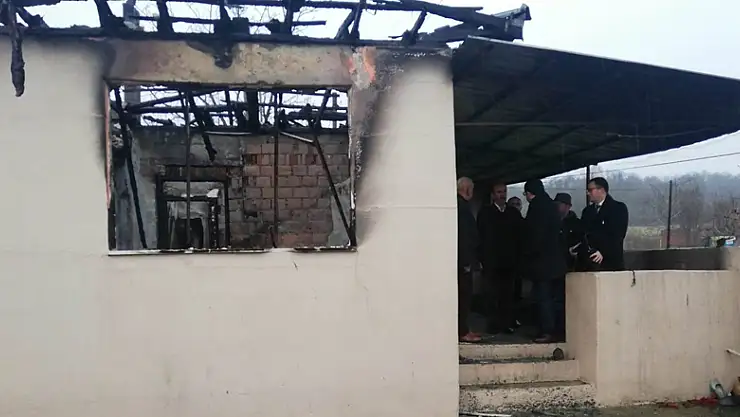 Evi yanan aileye devletten yardım eli