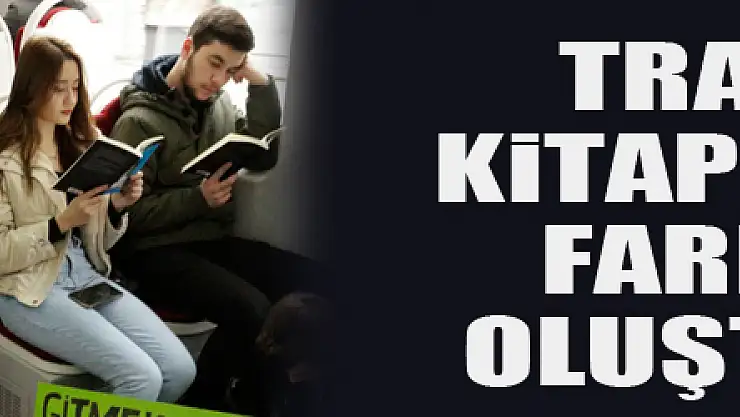 Tramvayda kitap okuyarak farkındalık oluşturdular