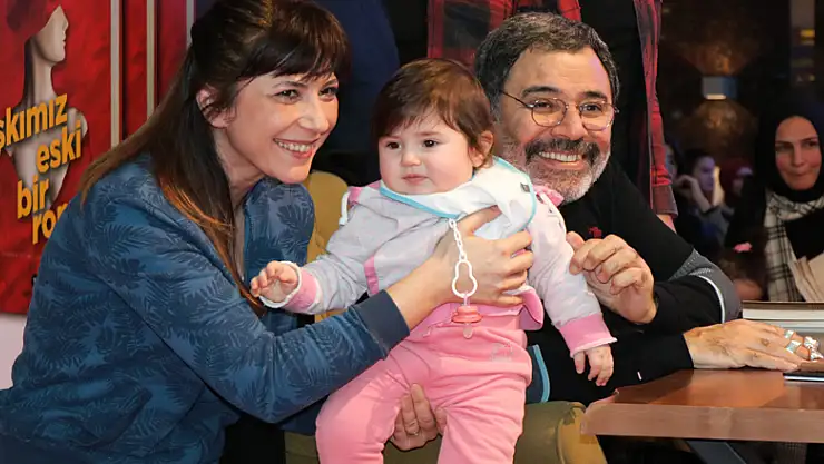 Polisiye romanların ünlü ismi Samsun'da okurlarıyla buluştu