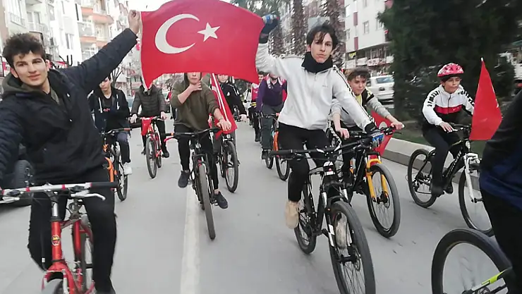 İdlib şehitleri için pedal çevirdiler