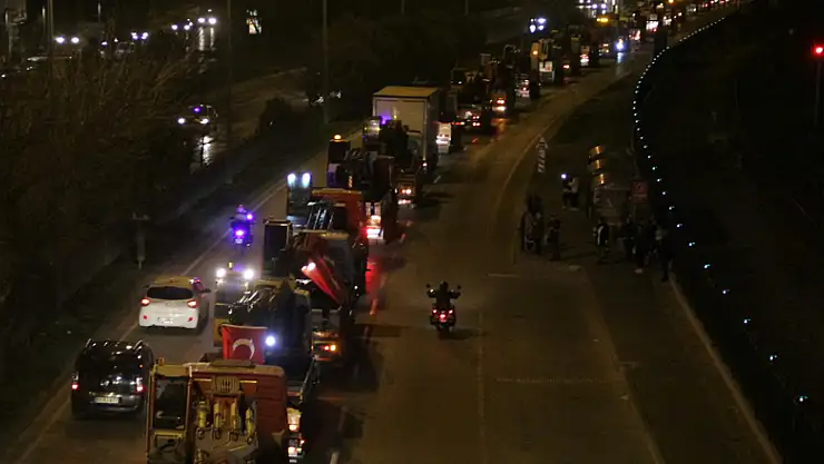 Samsun'da vinç ve çekicilerden şehitler için dev konvoy