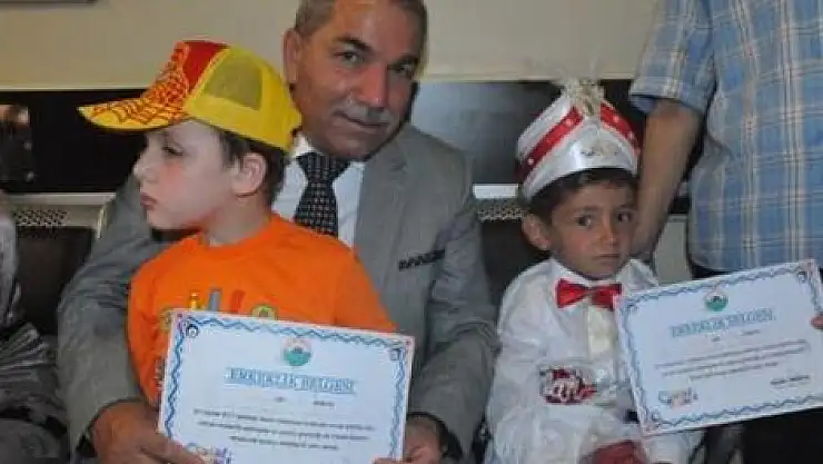 Erkeklik belgeleri Demirtaş'tan