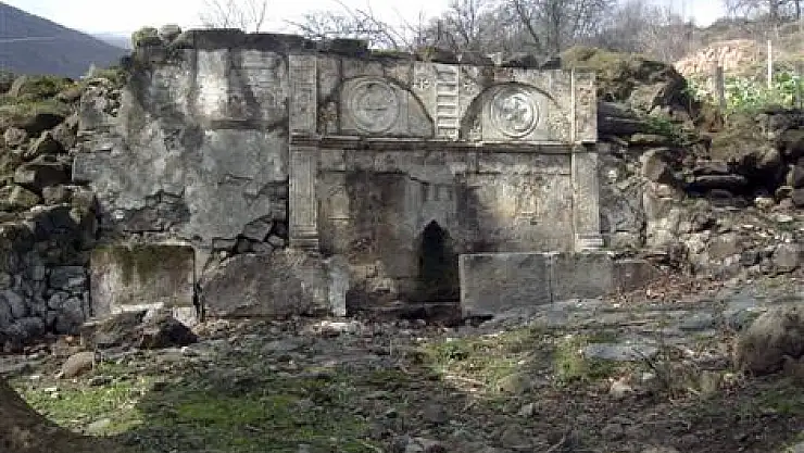 Özel idare tarihe sahip çıkıyor