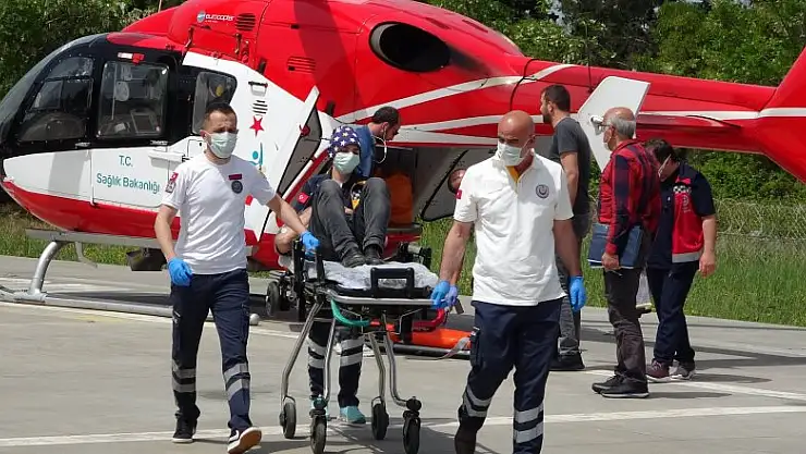 Kalp krizi geçiren hastaya ambulans helikopter