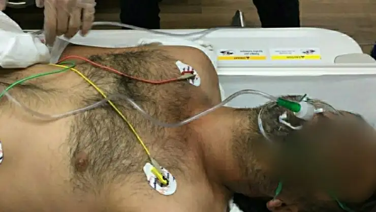 Havaya ateş ederken kendini ağır yaraladı