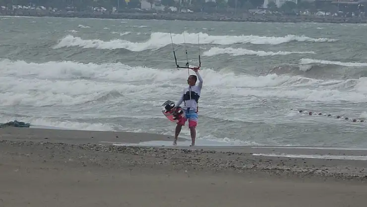 Fırtınayı fırsata çevirdi