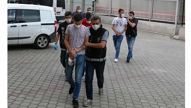 Samsun'da uyuşturucu ticaretinden 5 şahıs adliyede