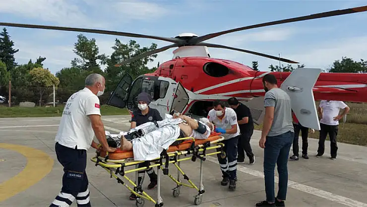 Kazada yaralanan şahıs ambulans helikopterle hastaneye kaldırıldı