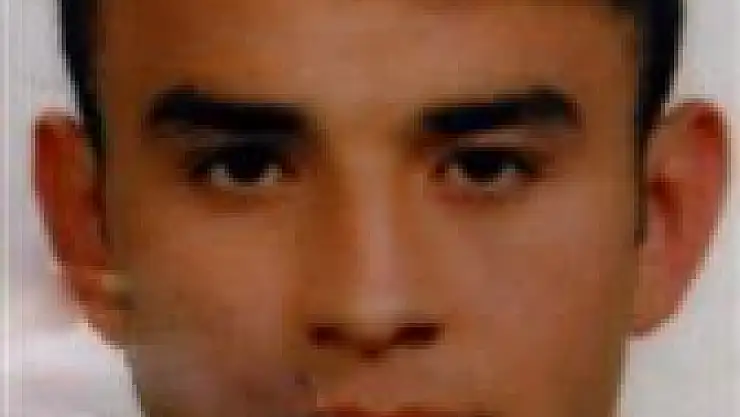 Arkadaşının boğazına bıçak sapladı