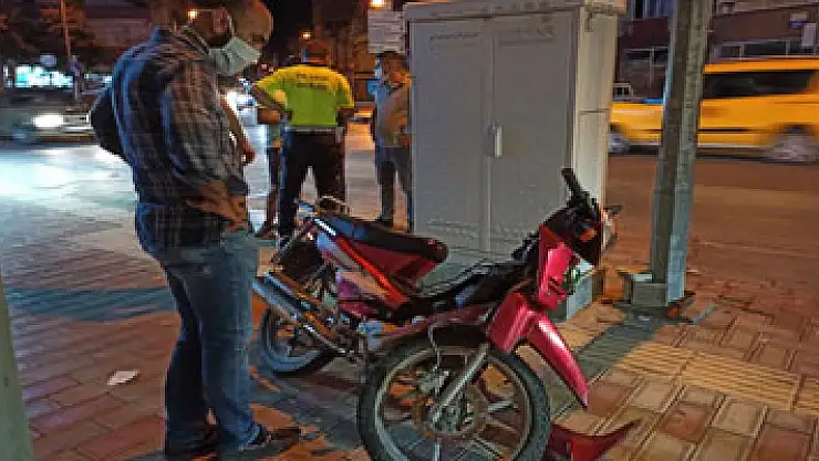 Otomobil ile motosiklet çarpıştı: 1 yaralı