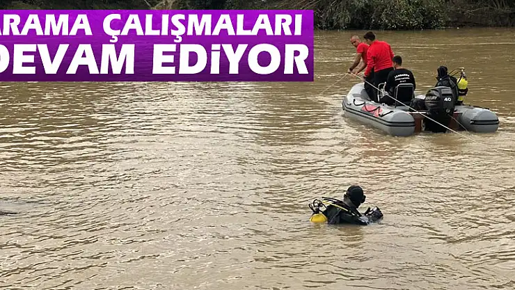 Türkiye'nin 4 bir yanından gelen ekipler Harşit çayında selde kaybolan 2 jandarma personelini bulmaya çalışıyor