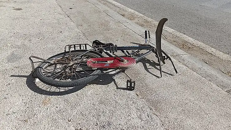 Otomobilin çarptığı bisikletli yaralandı   