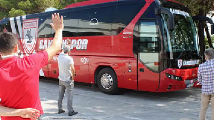 Samsunspor Altay deplasmanı için İzmir'e hareket etti