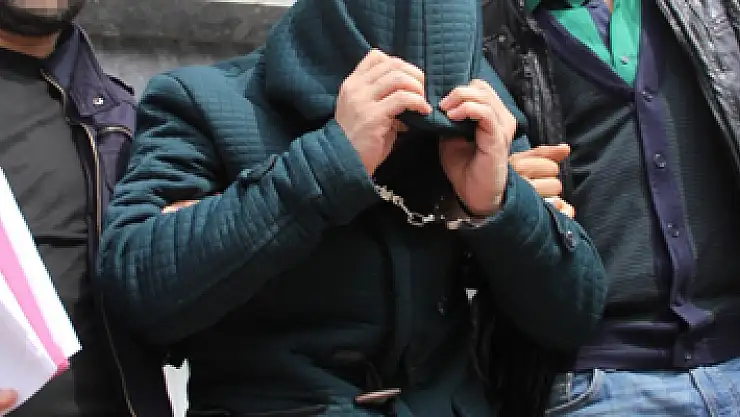 Uyuşturucuyla yakalanan genç serbest bırakıldı