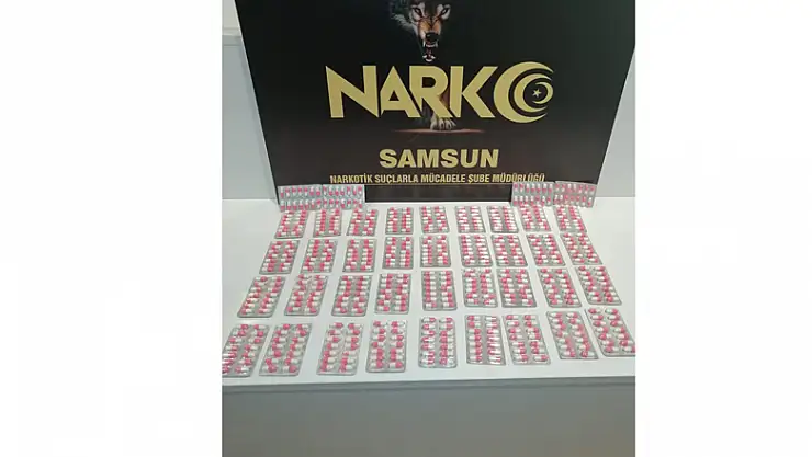 Uyuşturucu satarken yakalandı, üzerinde ve evinde 568 hap ele geçti