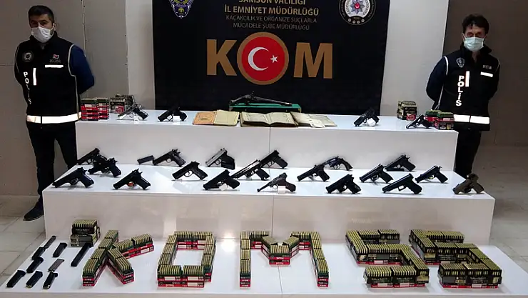 Samsun'da iş adamı 24 adet tabanca ve 6 bin 950 mermiyle yakalandı