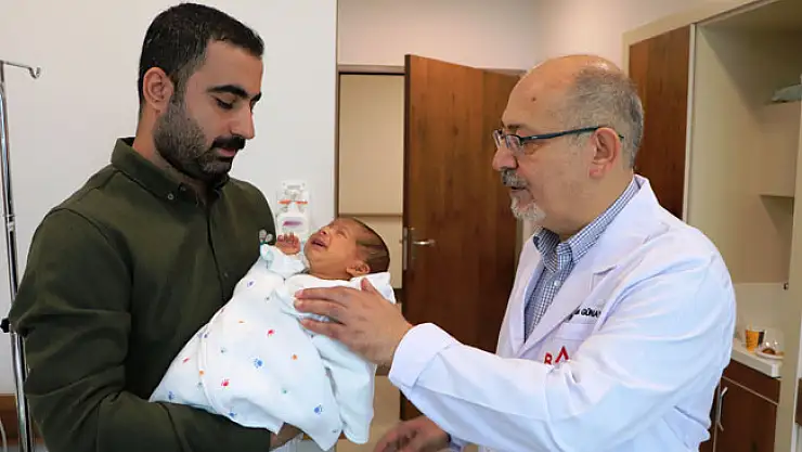 100 yıldır tarifi değişmeyen ameliyatla fışkırık derecesinde kusmaları son buldu