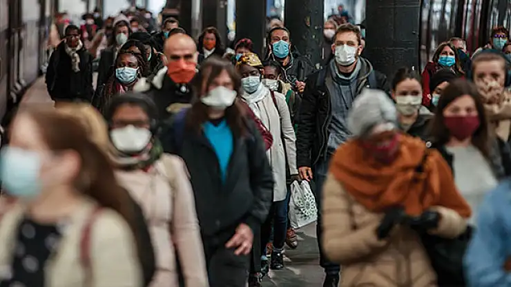 Fransa'da son 24 saatte 28 bin 383 yeni korona virüs vakası