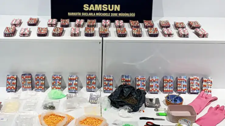 Uyuşturucudan serbest kalan gencin evinde kokain ve uyuşturucu haplar ele geçirildi