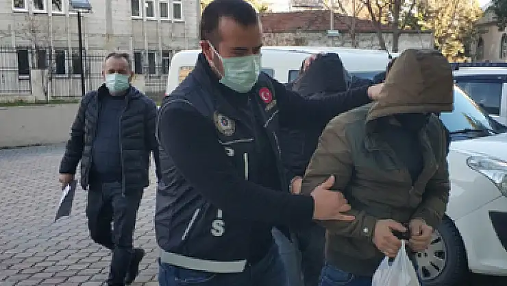 Uyuşturucuyla yakalanan 4 kişi adliyeye sevk edildi