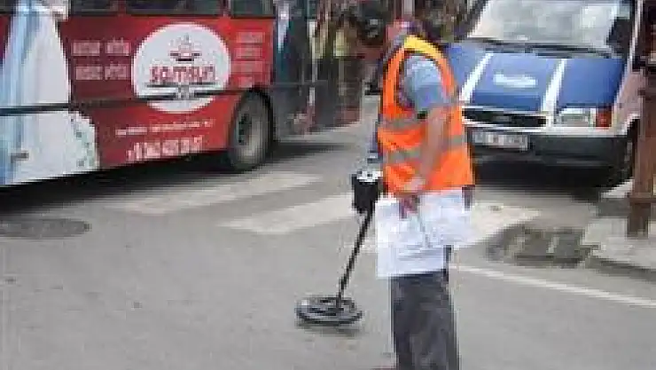 Hazine değil logar kapağı arıyor