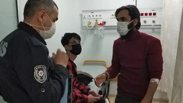 Sokak ortasında saldırıya uğrayan kardeşler hastanelik oldu