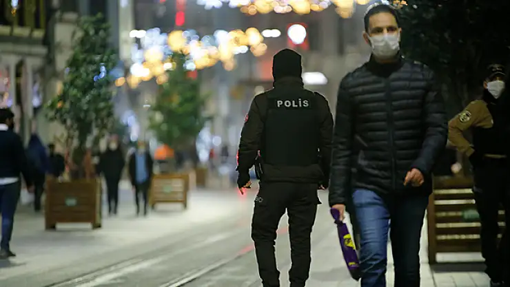 İçişleri Bakanlığı, sokağa çıkma kısıtlamalarında 31 bin 69 kişiye adli idari işlem yapıldığını duyurdu