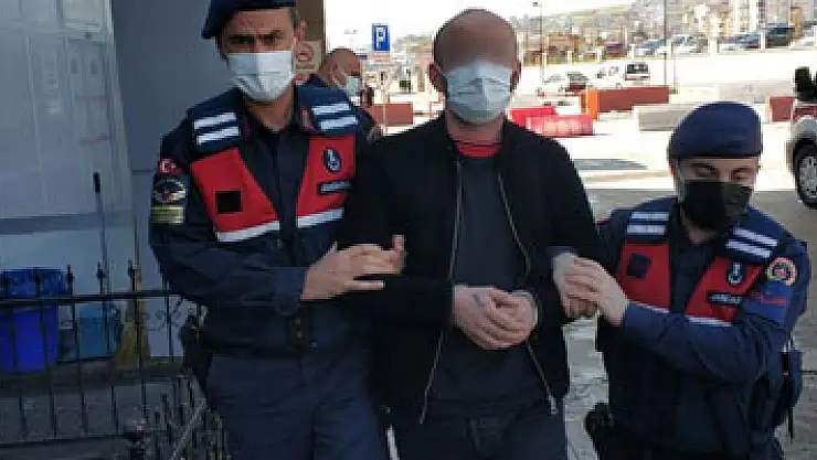 Jandarmanın takibi sonucu uyuşturucuyla yakalandı