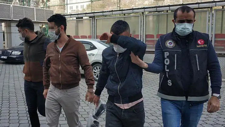Uyuşturucu ticaretinden 3 kişi gözaltına alındı