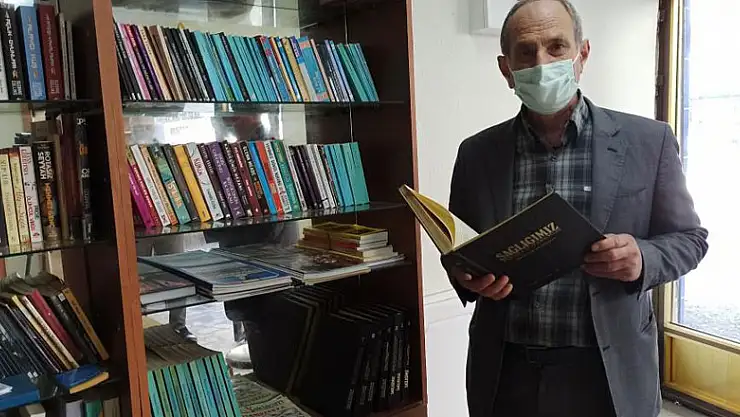 Kitapsever muhtar: Muhtarlığı kütüphaneye çevirdi