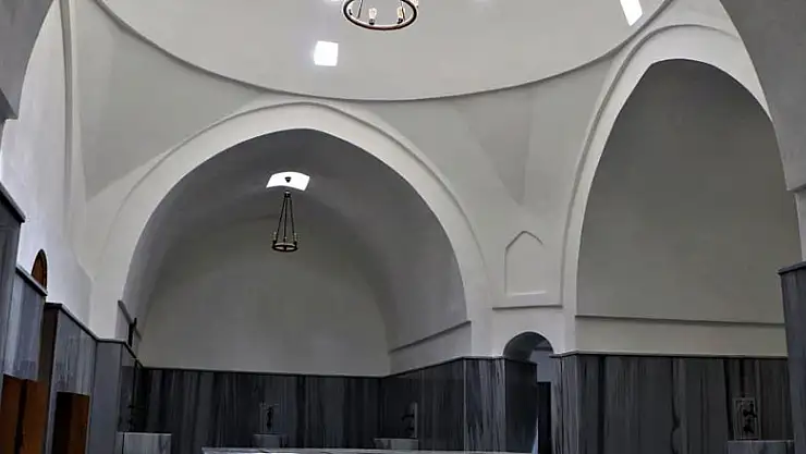208 yıllık tarihi Şifa Hamamı açılmak için gün sayıyor