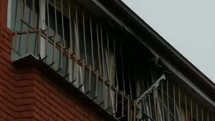 Yangında 5 kişi dumandan zehirlendi