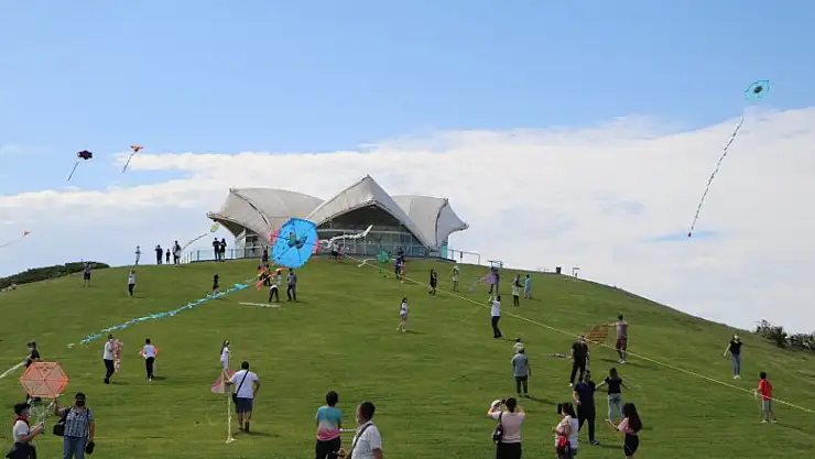 Samsun'da uçurtmalar gökyüzünü şenlendirdi  