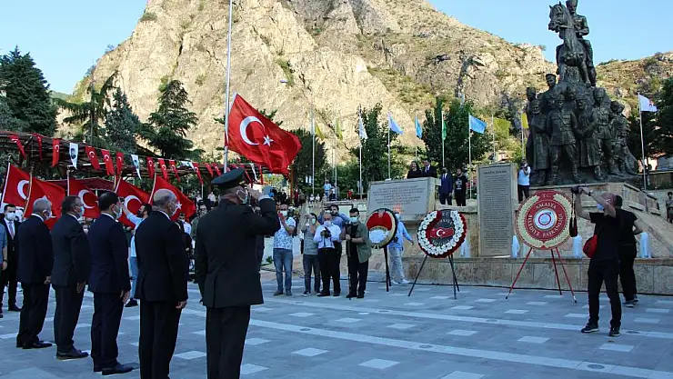 Amasya'da Uluslararası Atatürk Kültür ve Sanat Festivali coşkulu başladı