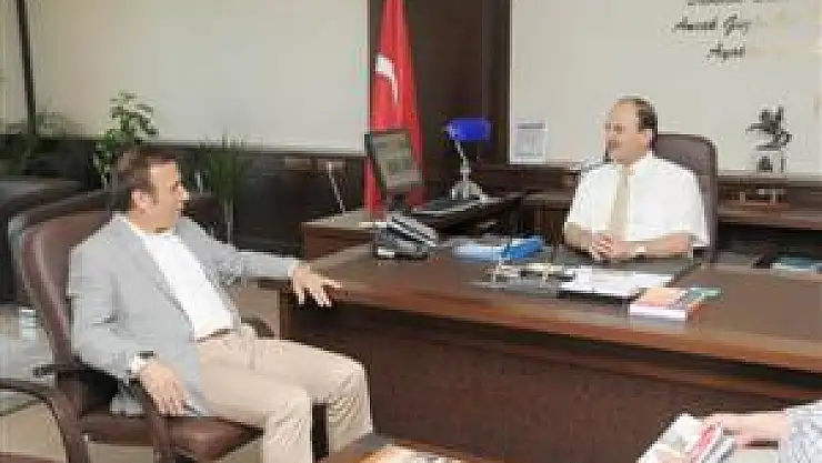 Genç'ten Defterdara Ziyaret