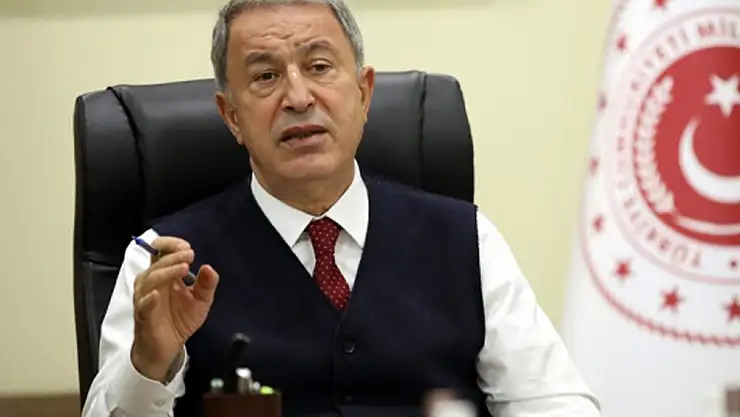 Bakan Akar: 'Mehmetçiğin nefesi enselerinde'